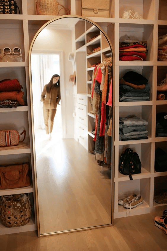 Turning a Bedroom Into a Closet: Useful Tips, Pros and Cons