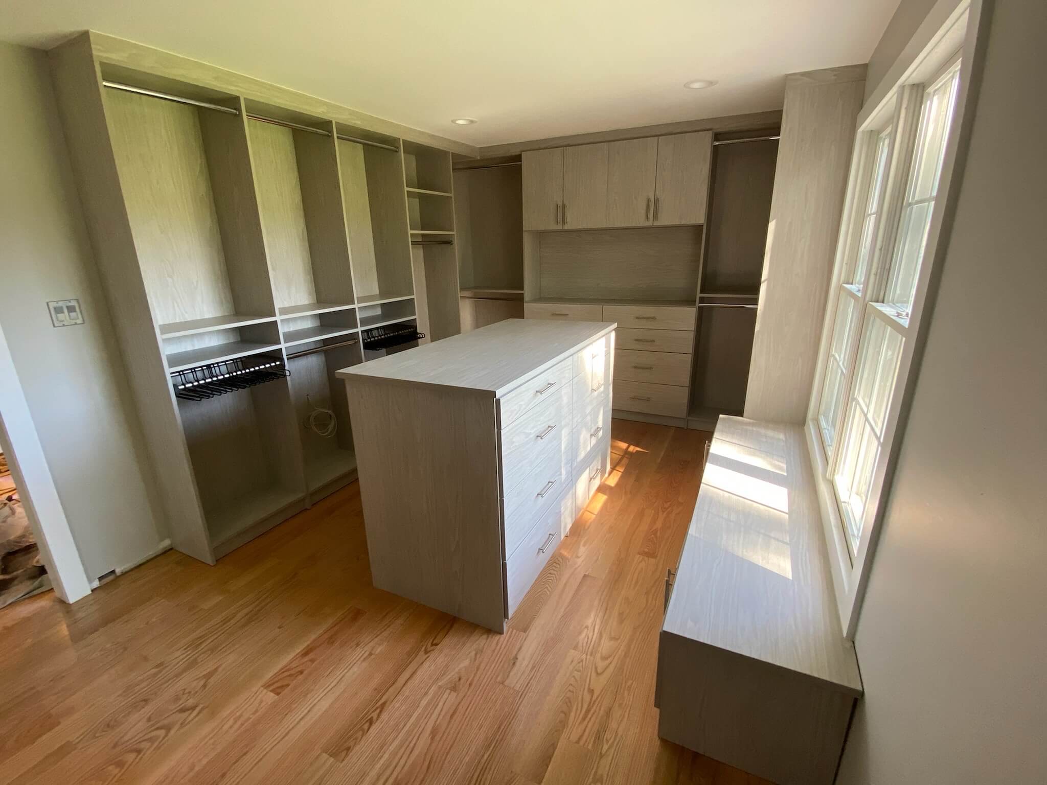 7 Gorgeous Closet Systems with Drawers to Inspire You