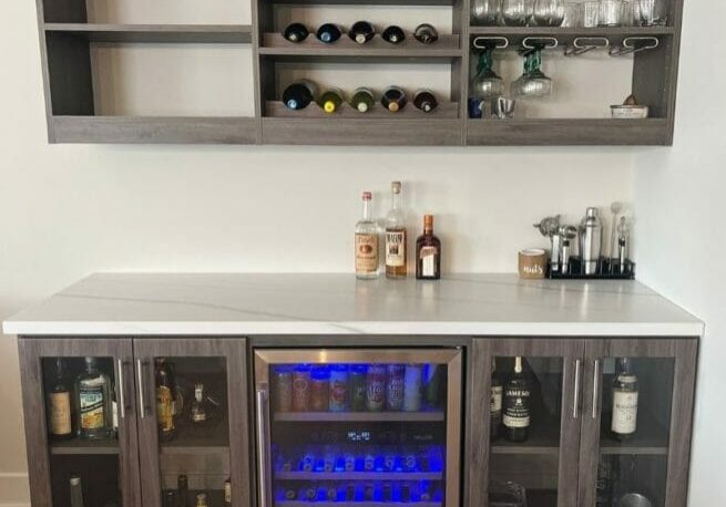 home-entertainment-room-bartender-corner-drinks